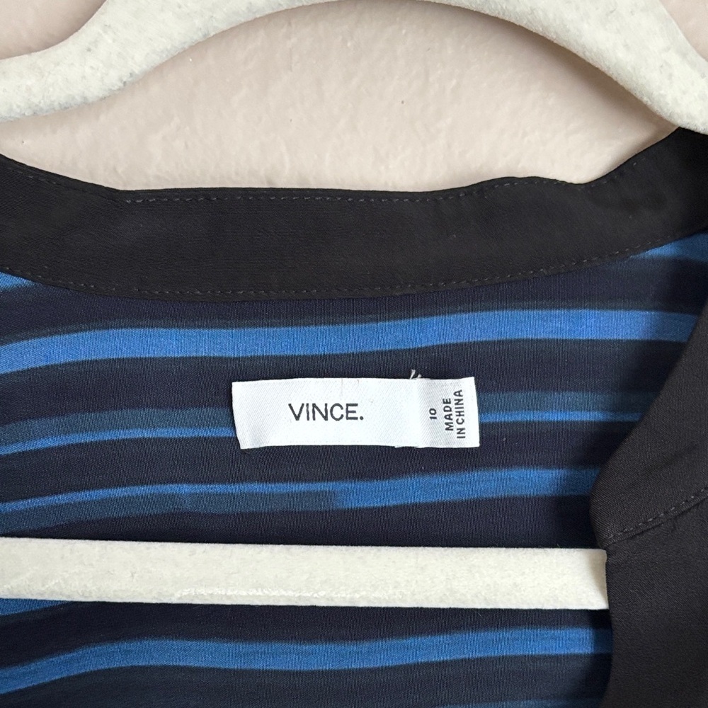Vince Navy and Black Striped Blouse 100% silk size 10 - Picture 2 of 6